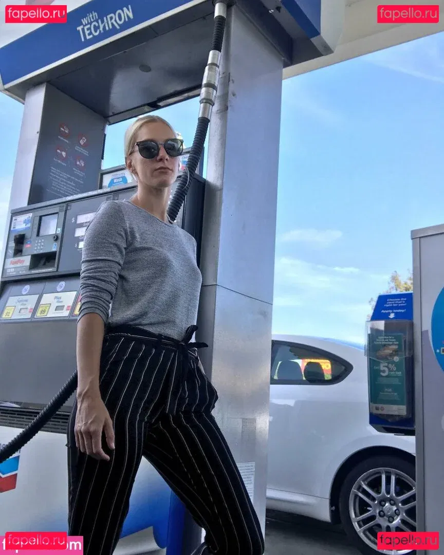 Heather Morris Onlyfans Photo Gallery 