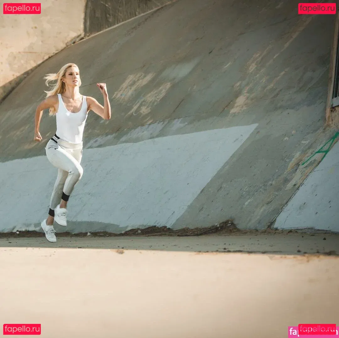 Heather Morris Onlyfans Photo Gallery 