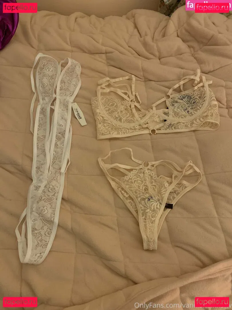 vanillamilknsfw Onlyfans Photo Gallery 