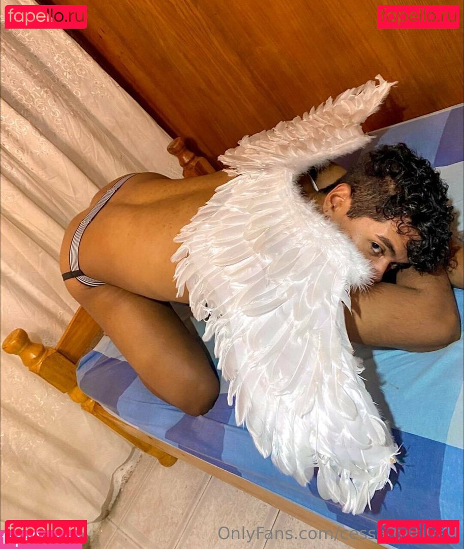 cessargutifree Nude Onlyfans Photo 14