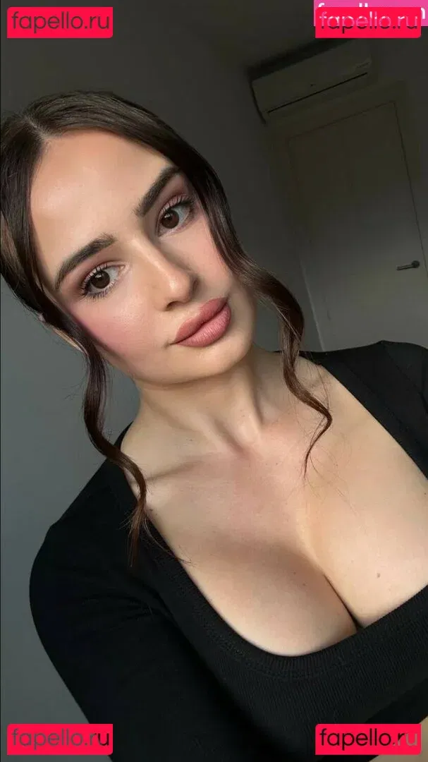 Lauraysergii Onlyfans Photo Gallery 