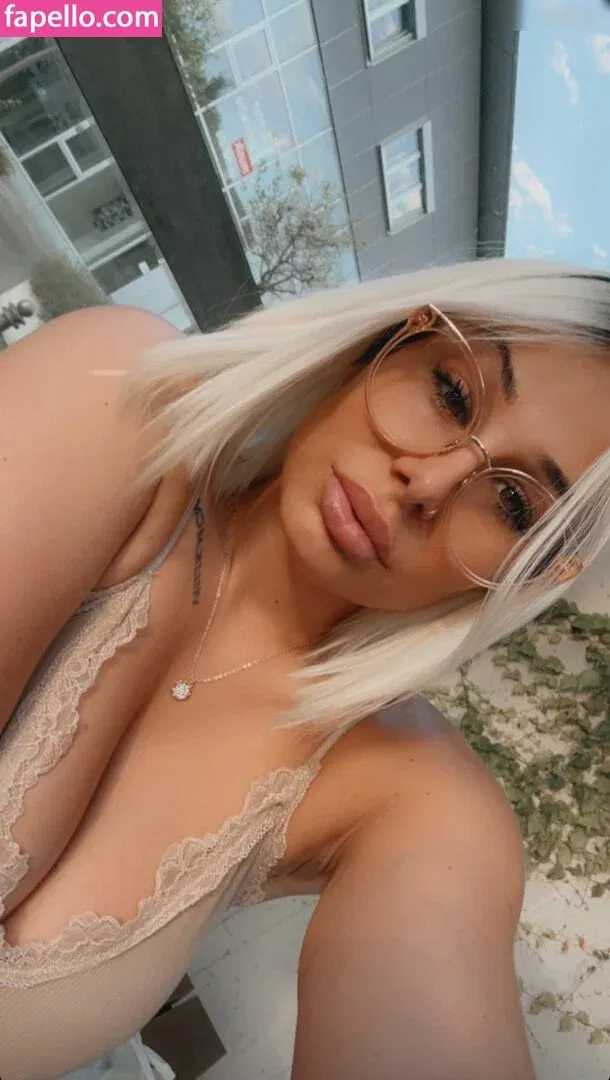Dianamitderbrille Onlyfans Photo Gallery 