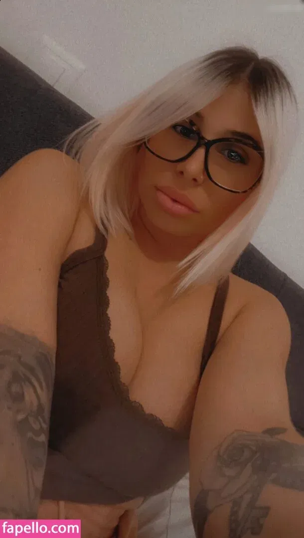 Dianamitderbrille Onlyfans Photo Gallery 
