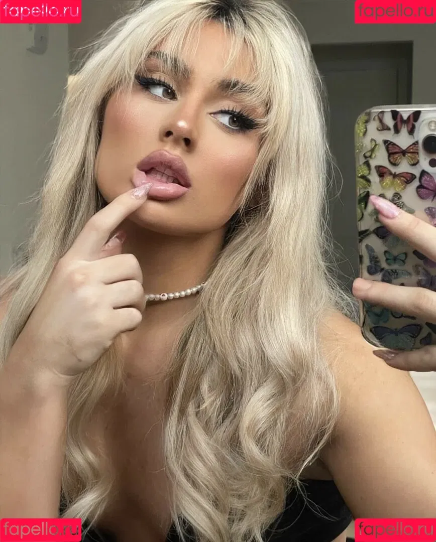 Tiffany Stratton Onlyfans Photo Gallery 