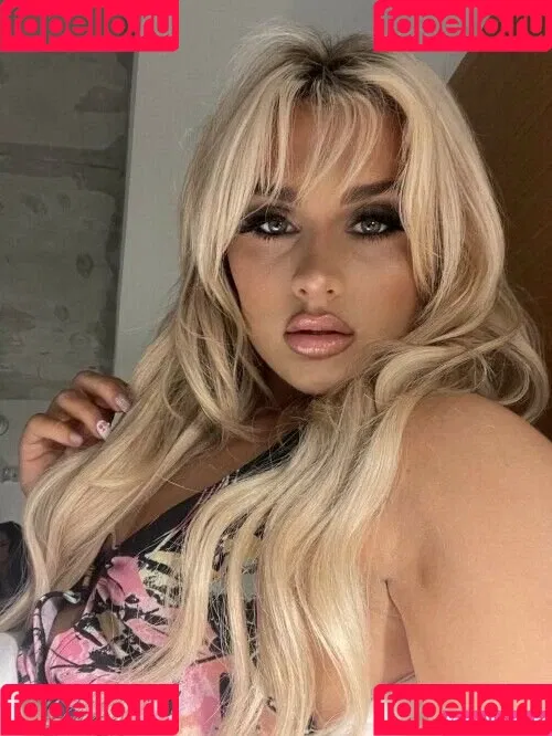 Tiffany Stratton Onlyfans Photo Gallery 