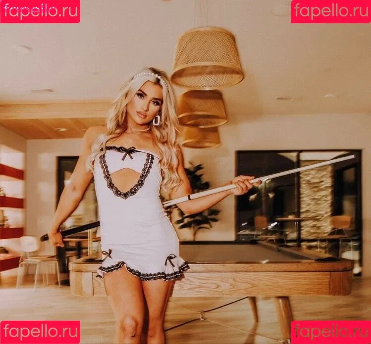 Tiffany Stratton Onlyfans Photo Gallery 