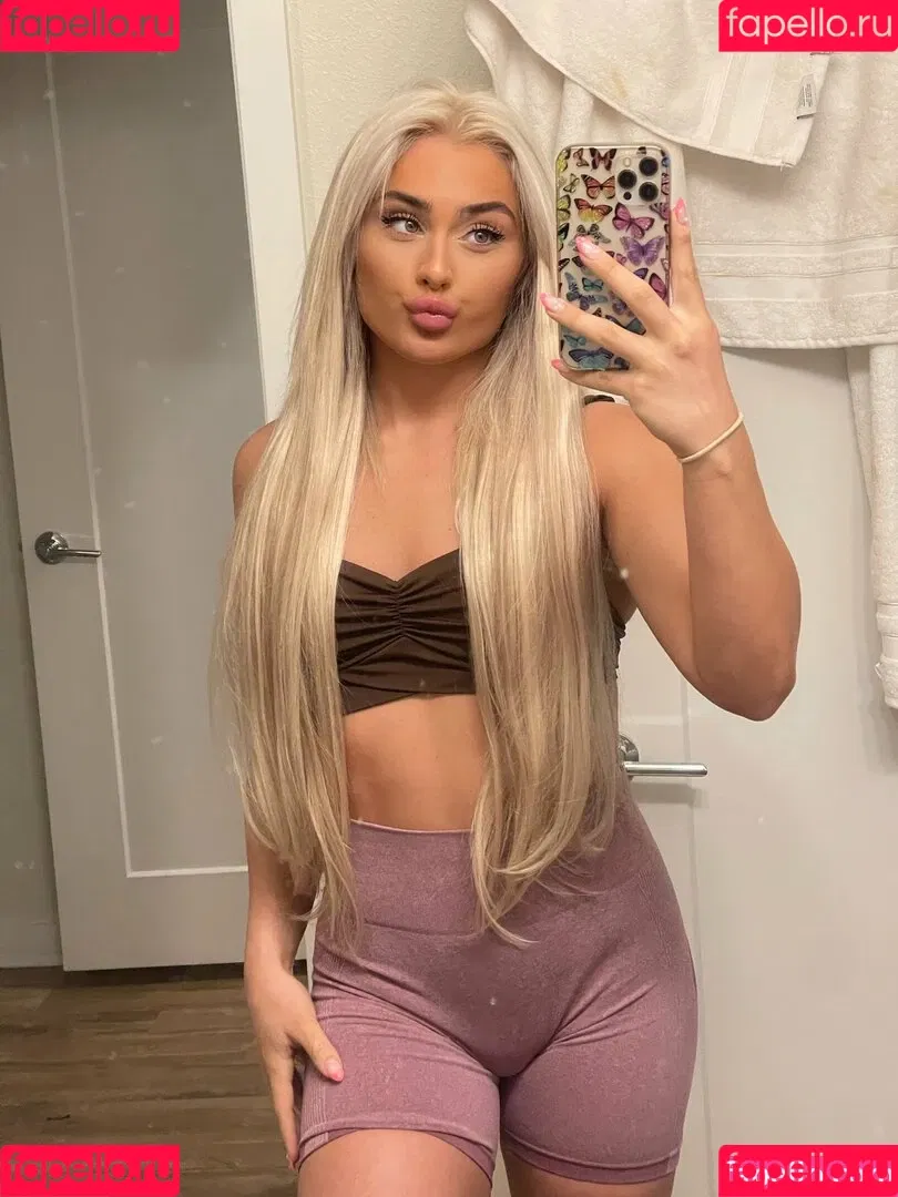 Tiffany Stratton Onlyfans Photo Gallery 