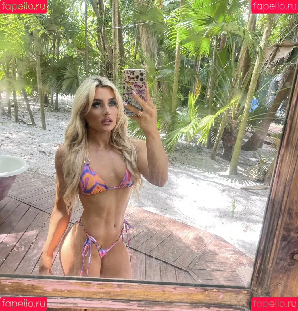 Tiffany Stratton Onlyfans Photo Gallery 