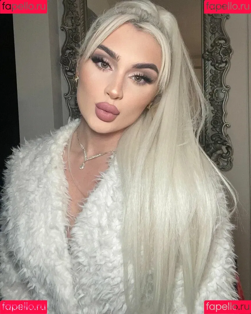 Tiffany Stratton Onlyfans Photo Gallery 
