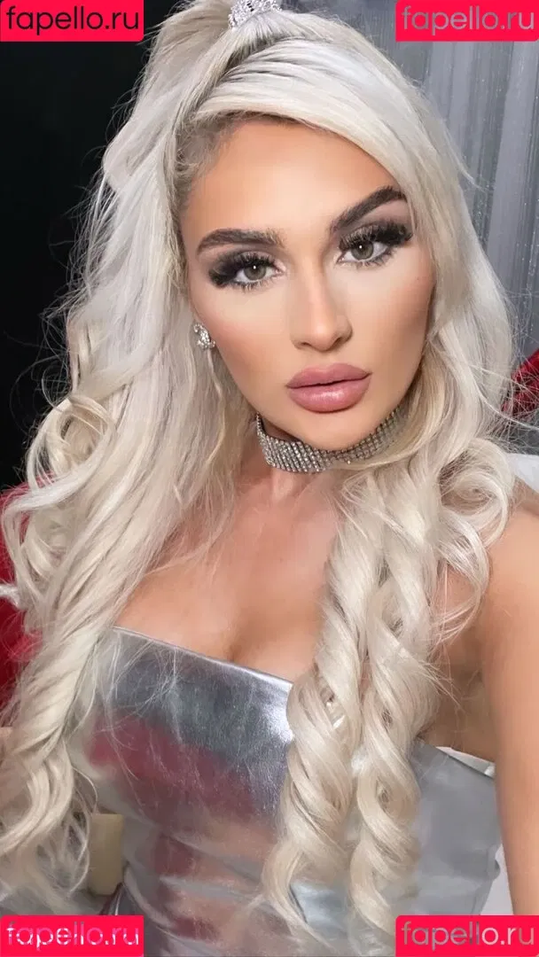 Tiffany Stratton Onlyfans Photo Gallery 