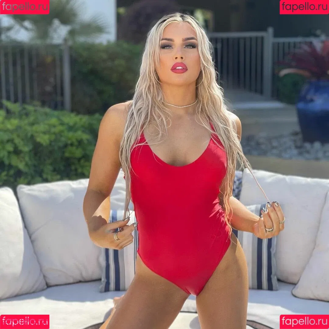 Tiffany Stratton Onlyfans Photo Gallery 