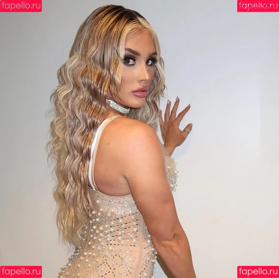 Tiffany Stratton Onlyfans Photo Gallery 