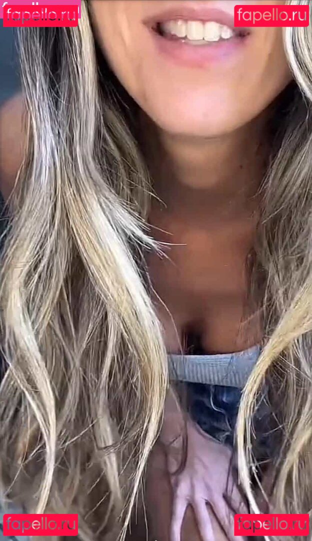 Smyth Ryann Nude Onlyfans Photo 24