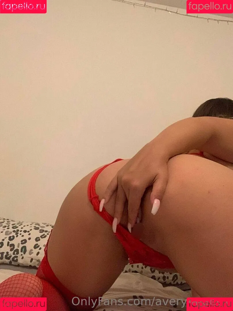 avery-maeex Onlyfans Photo Gallery 