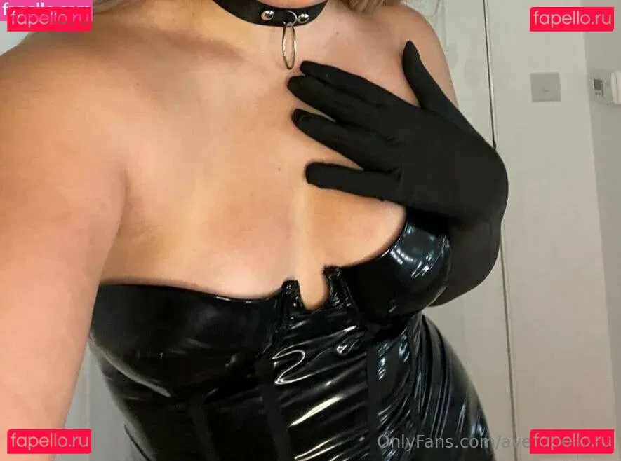 avery-maeex Onlyfans Photo Gallery 
