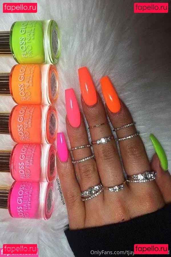 avery-maeex Onlyfans Photo Gallery 