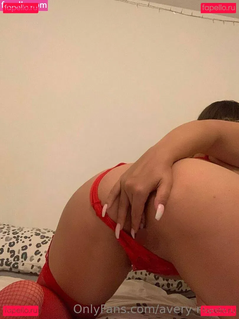 avery-maeex Onlyfans Photo Gallery 