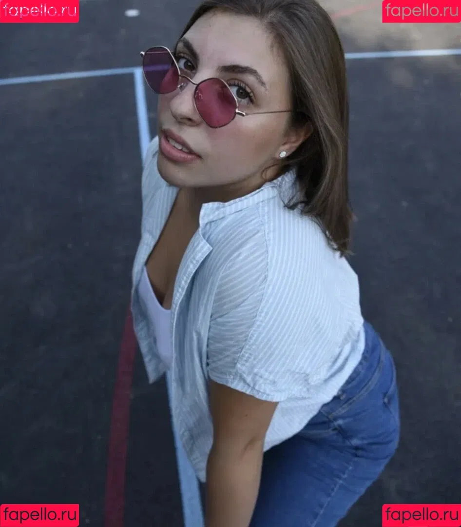 petratimea Onlyfans Photo Gallery 