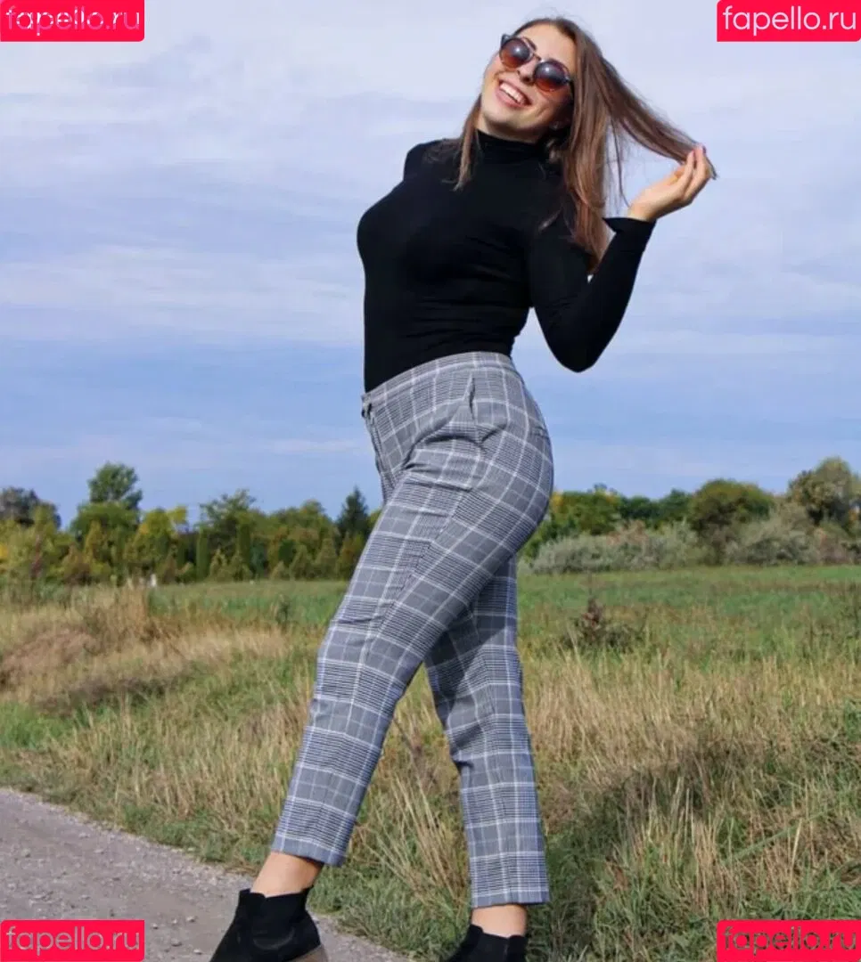 petratimea Onlyfans Photo Gallery 