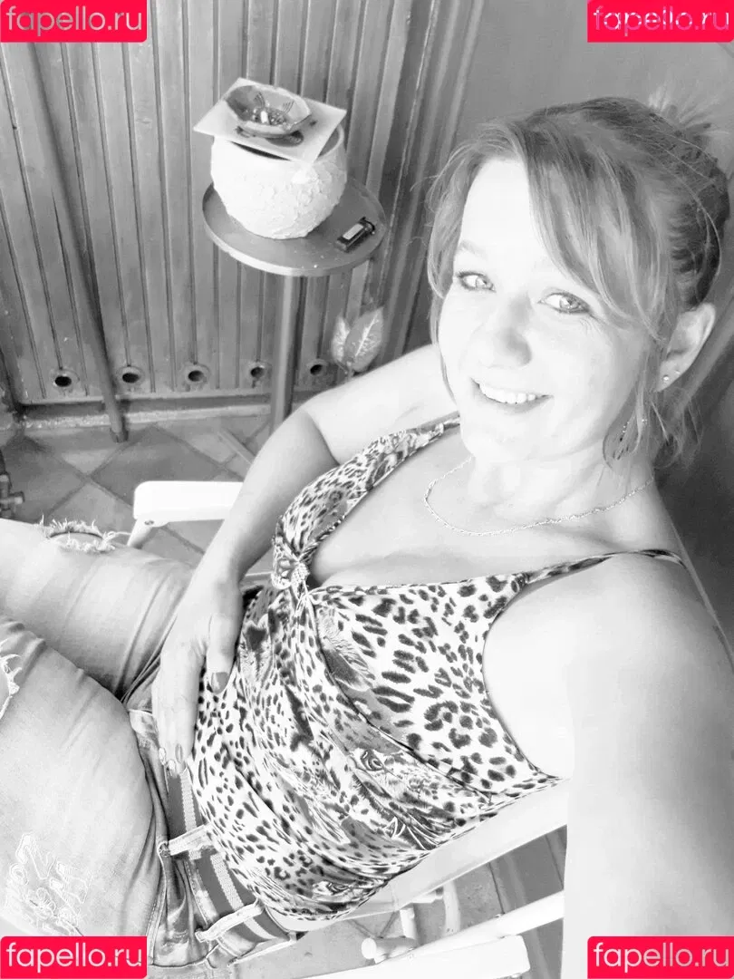 petratimea Onlyfans Photo Gallery 
