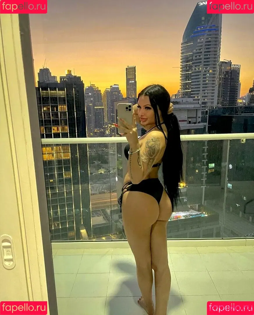 petratimea Onlyfans Photo Gallery 