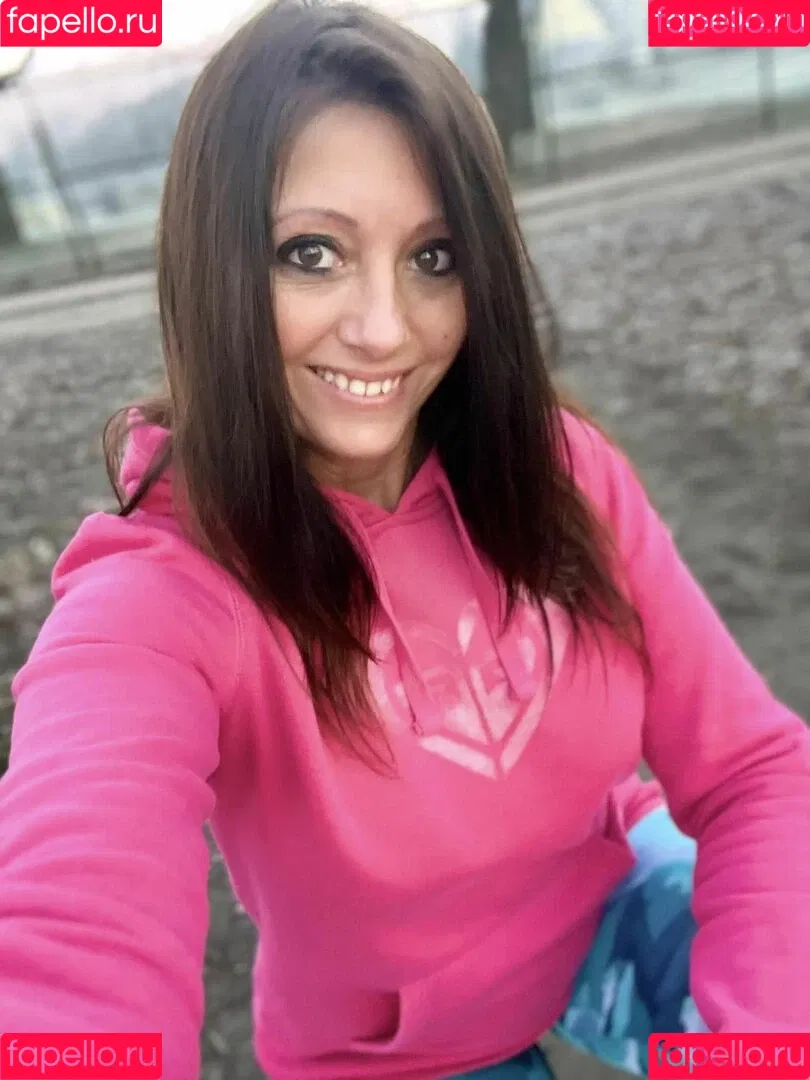 petratimea Onlyfans Photo Gallery 