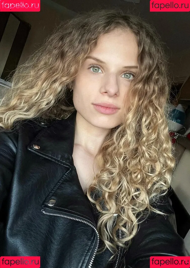 petratimea Onlyfans Photo Gallery 