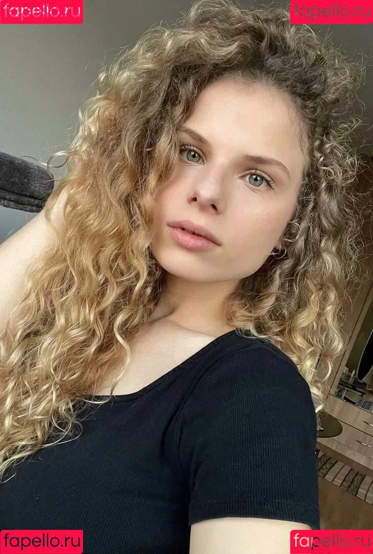 petratimea Onlyfans Photo Gallery 