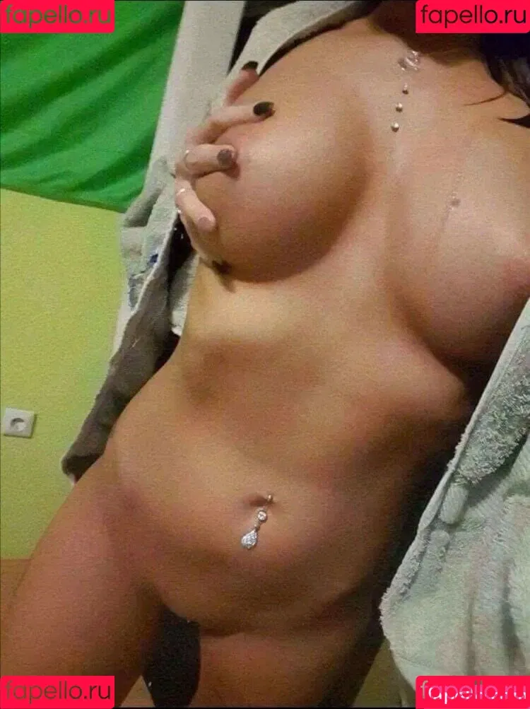 petratimea Onlyfans Photo Gallery 