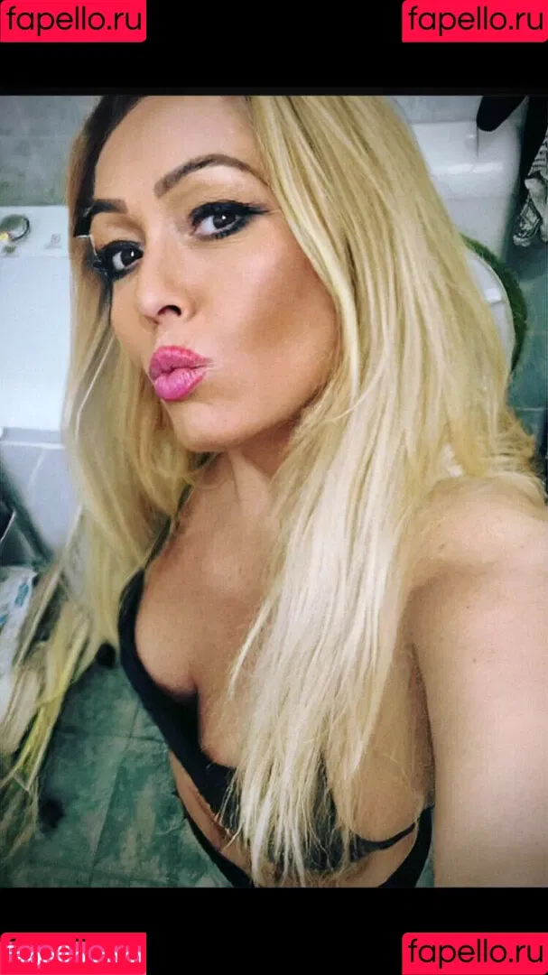 petratimea Onlyfans Photo Gallery 