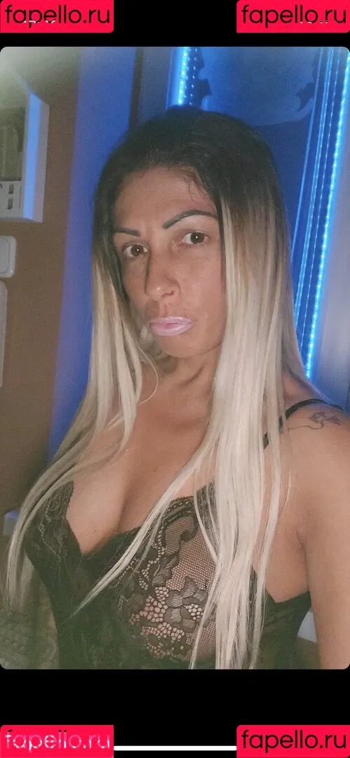 petratimea Onlyfans Photo Gallery 