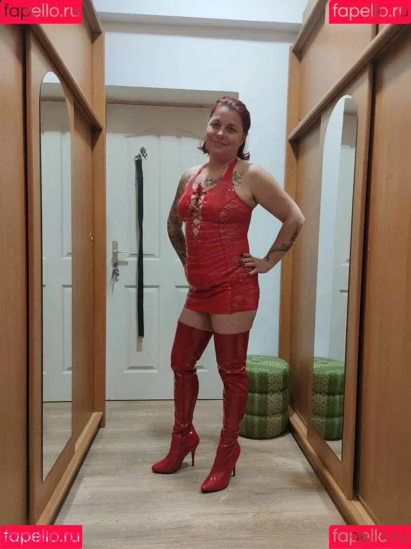 petratimea Onlyfans Photo Gallery 