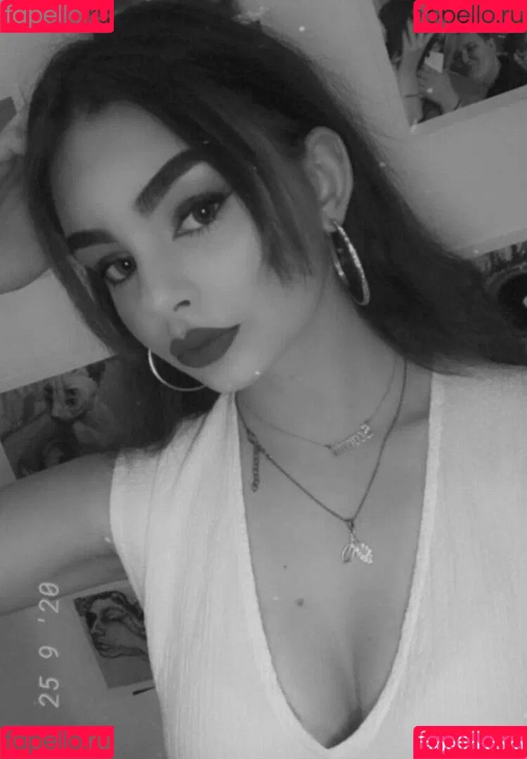 petratimea Onlyfans Photo Gallery 