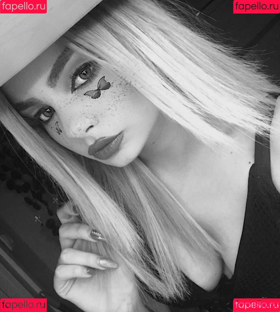 petratimea Onlyfans Photo Gallery 