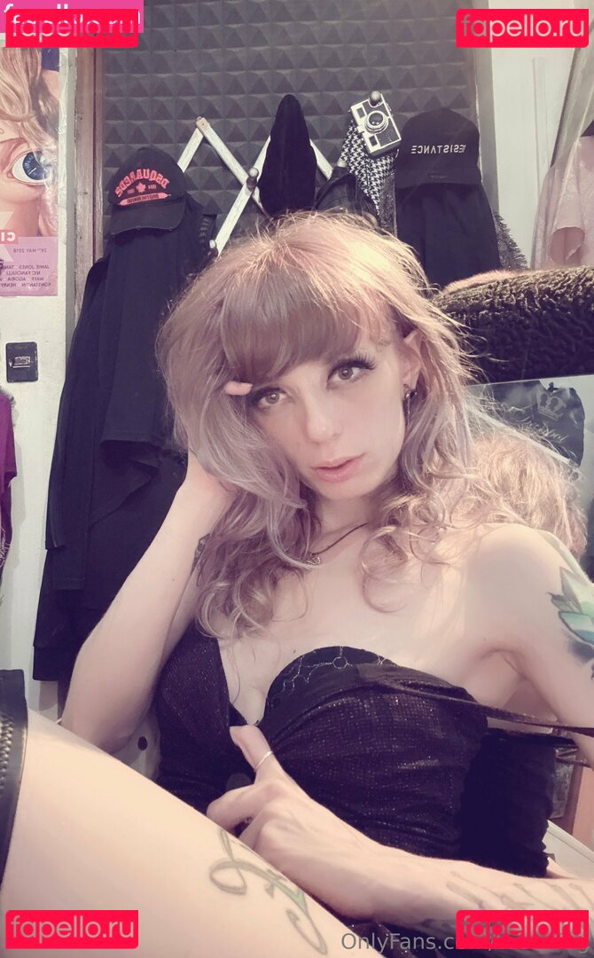 teenafog Nude Onlyfans Photo 7