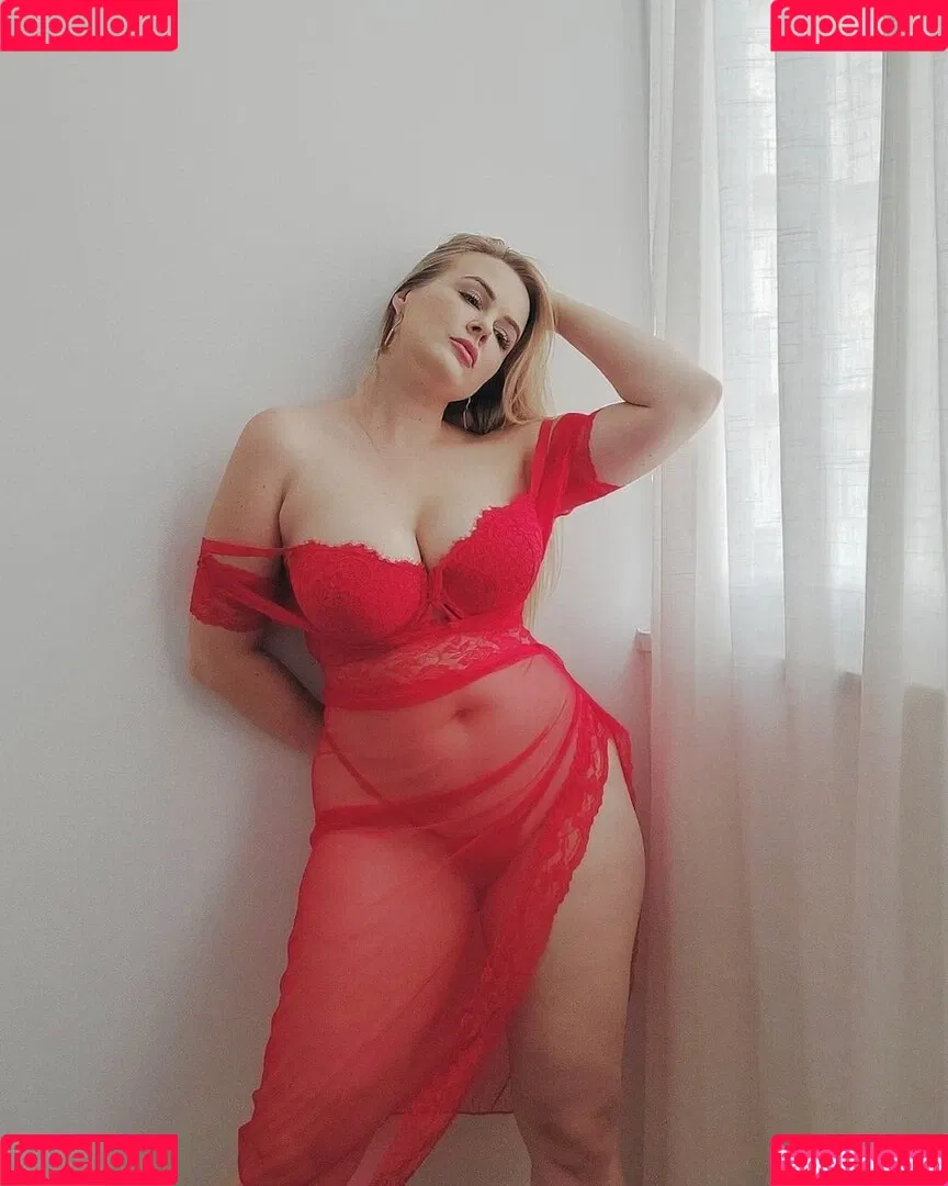 Lilli Luxe Onlyfans Photo Gallery 