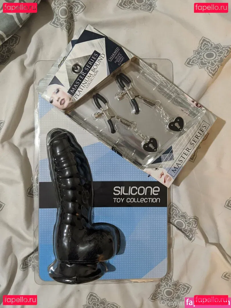 cryptid Onlyfans Photo Gallery 