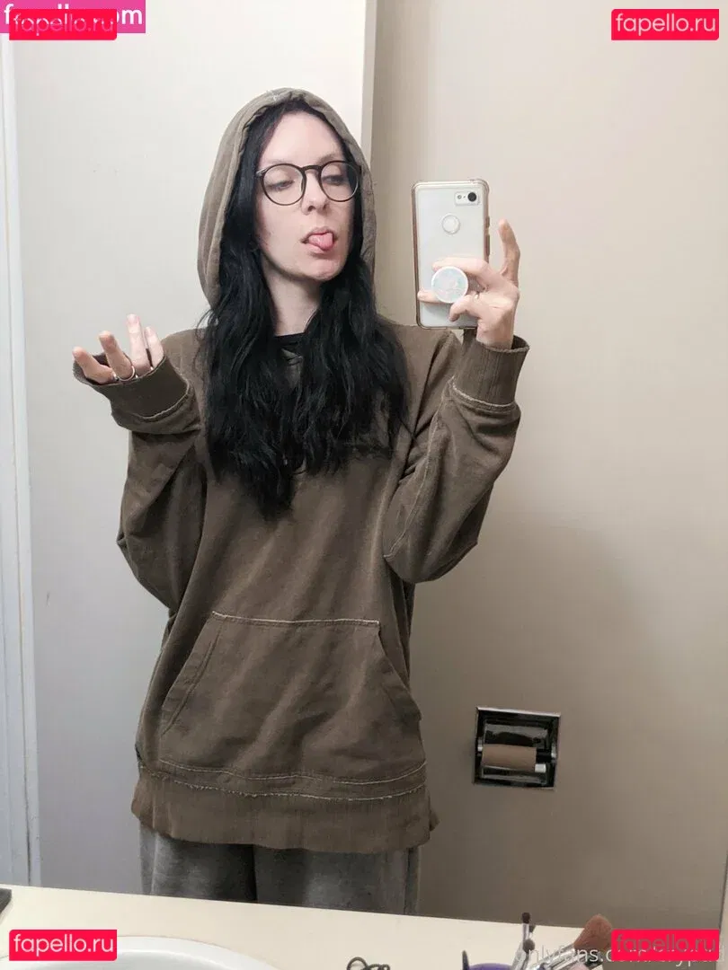 cryptid Onlyfans Photo Gallery 