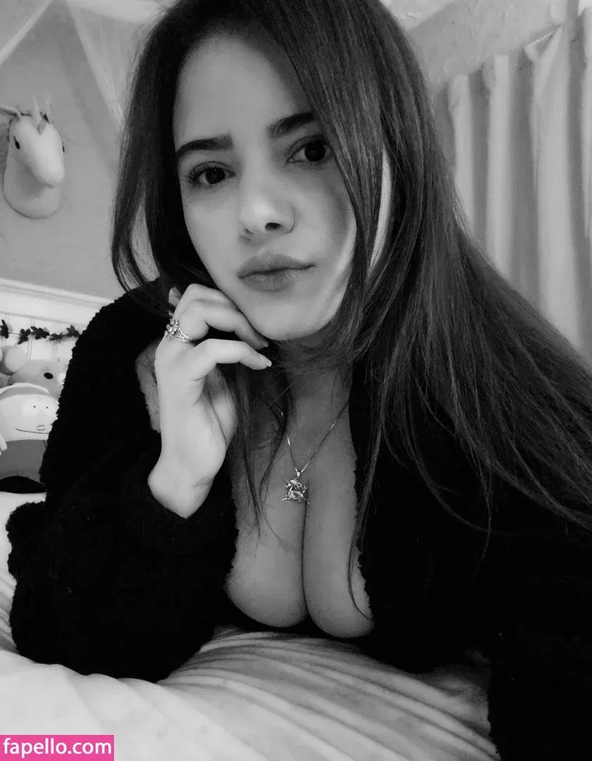 vanessinator Onlyfans Photo Gallery 