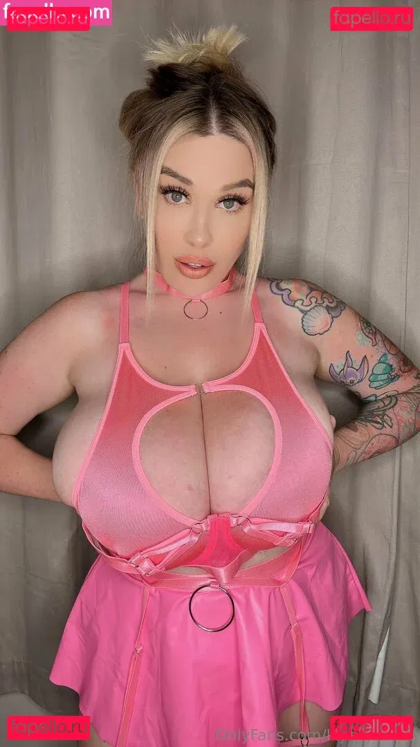 lilybigboobs Onlyfans Photo Gallery 