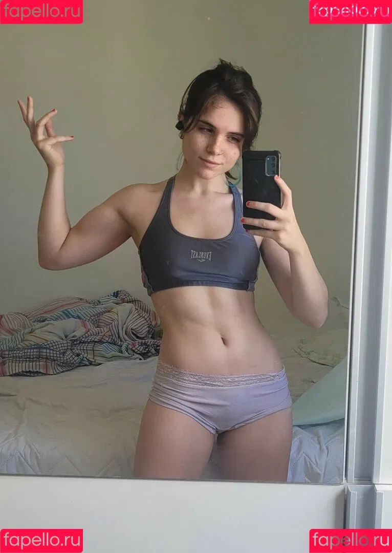 cristinysam Onlyfans Photo Gallery 