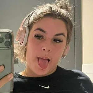 maddielovezyou2333 Onlyfans Photo Gallery 