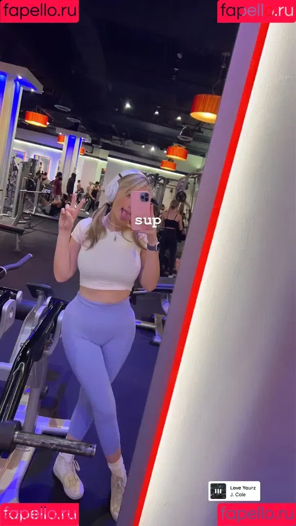 Kayla A Onlyfans Photo Gallery 