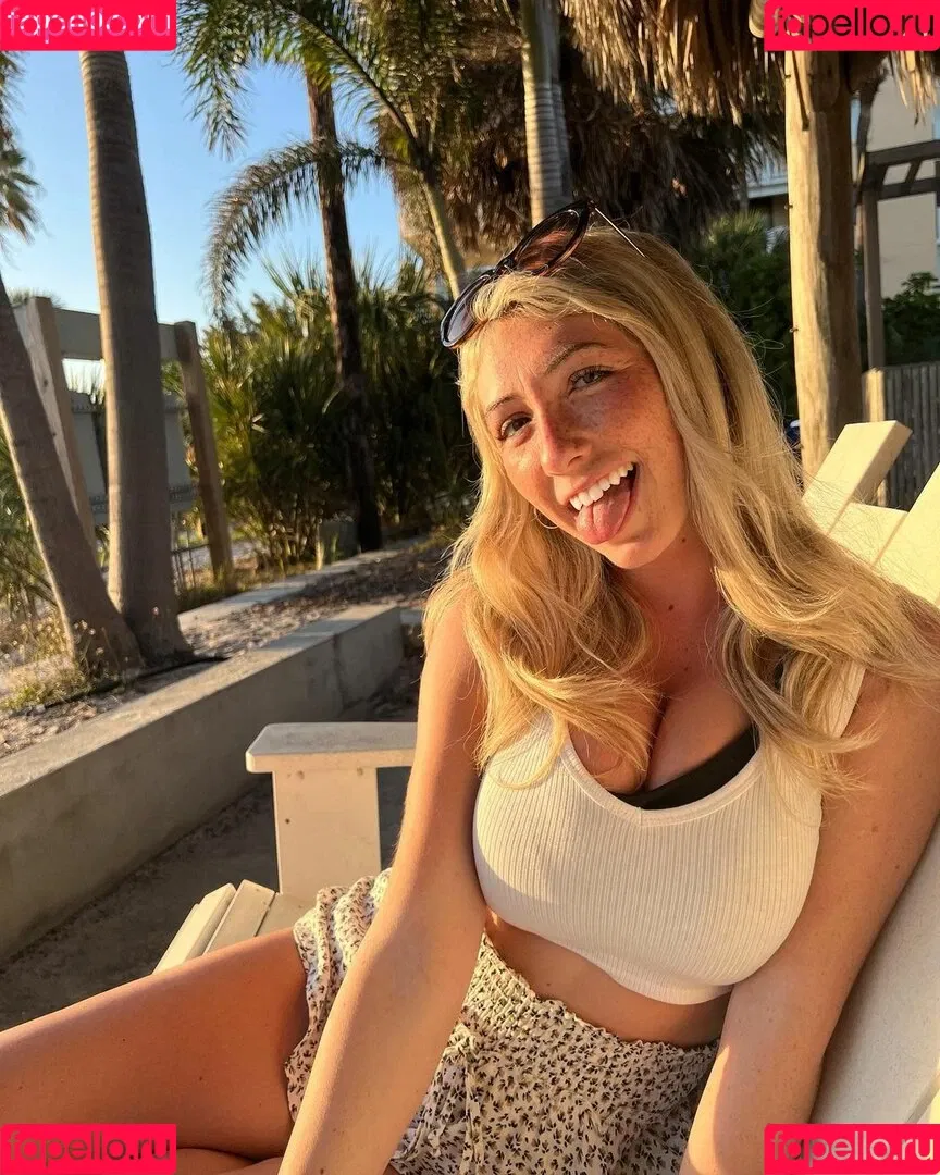 Kayla A Onlyfans Photo Gallery 
