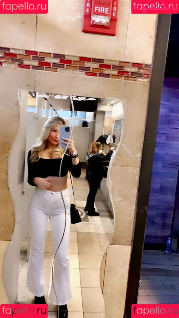Kayla A Onlyfans Photo Gallery 