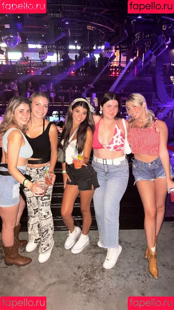 Kayla A Onlyfans Photo Gallery 