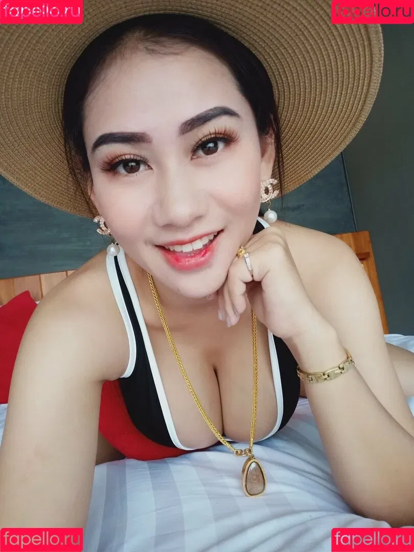 Saowalak Saifak Onlyfans Photo Gallery 