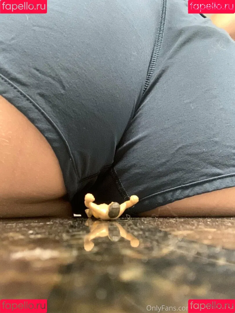 giantesstara Onlyfans Photo Gallery 