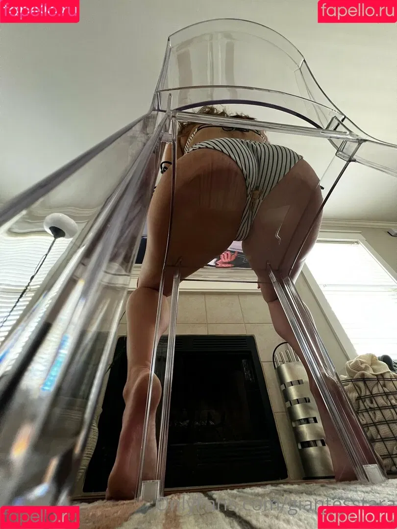 giantesstara Onlyfans Photo Gallery 