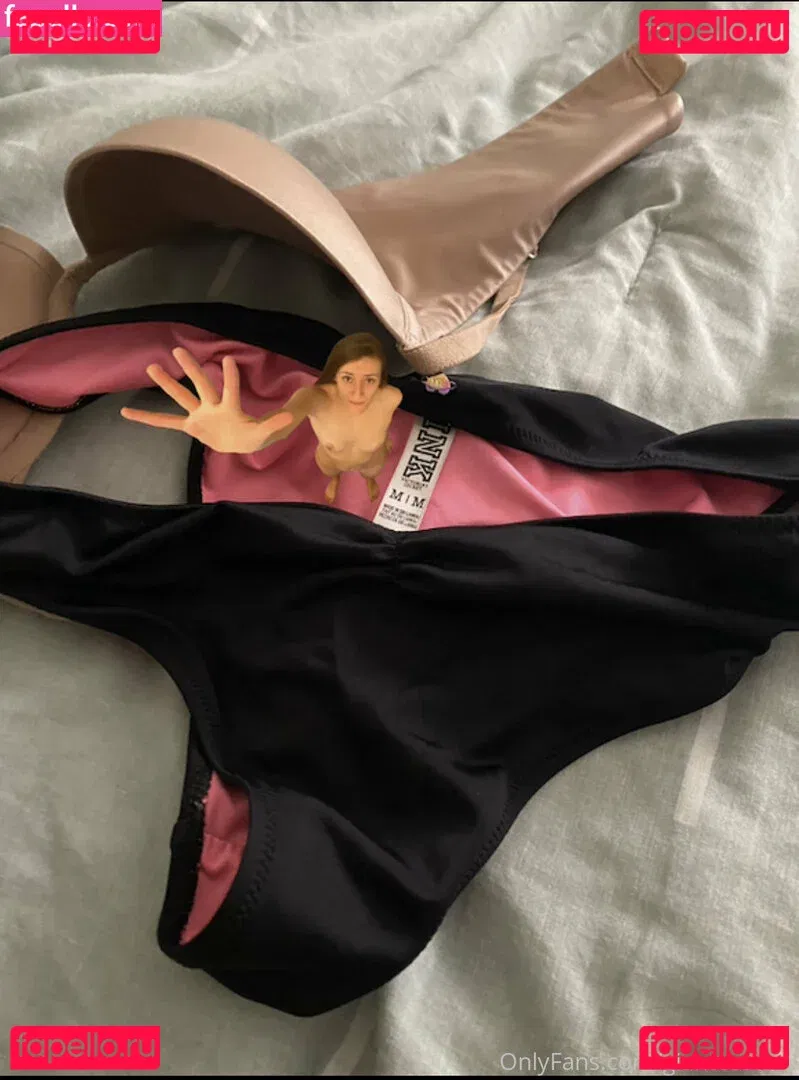 giantesstara Onlyfans Photo Gallery 